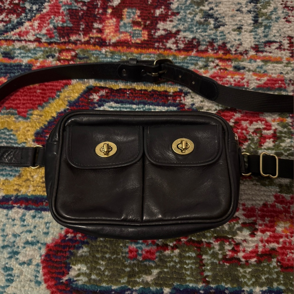 Vintage COACH Leather Waist Pack Black 0516 Waist bag XS-S